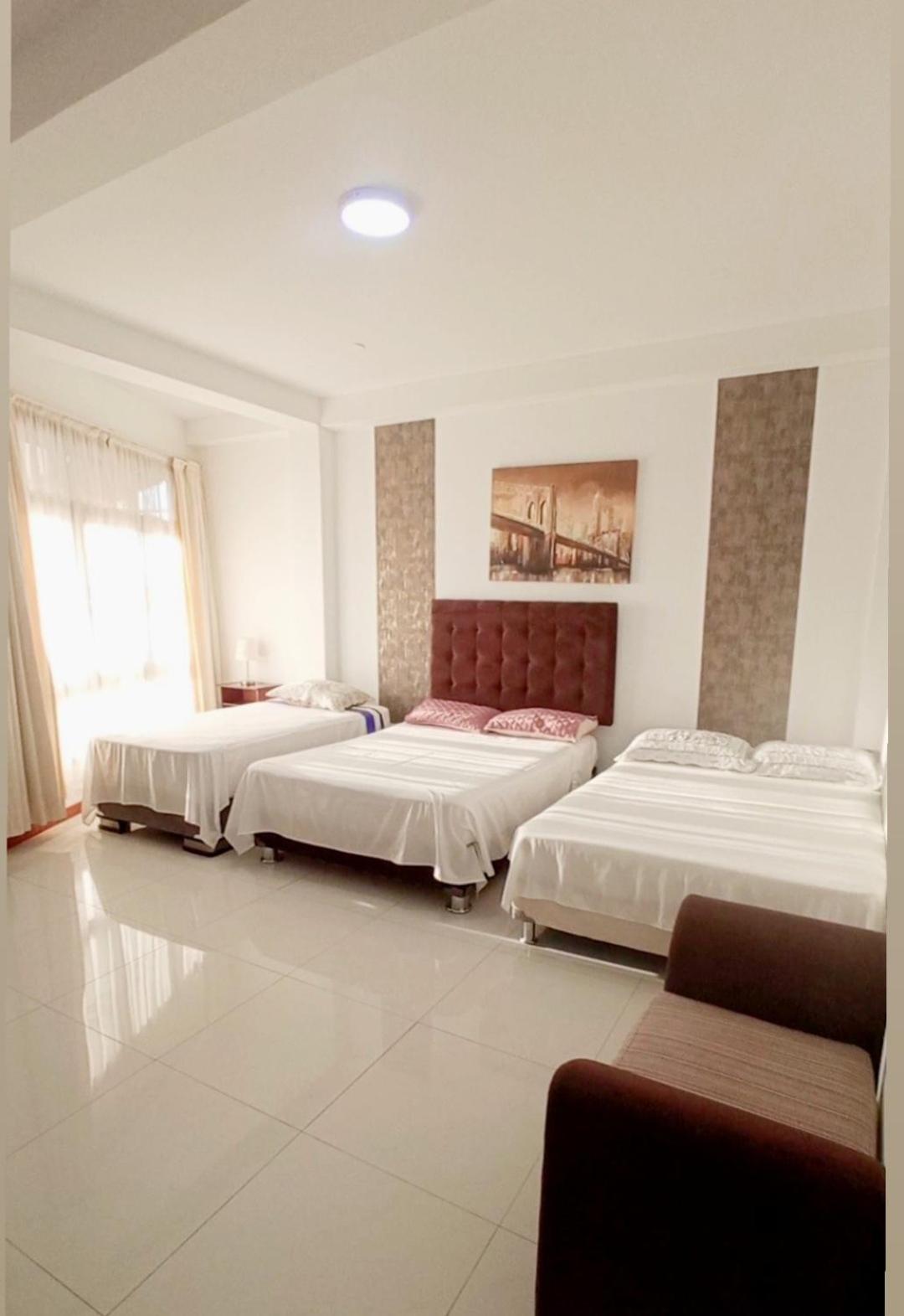 Deluxe Hotel Talara - A 5 Minutos Del Aeropuerto Y Plaza De Armas Ruang foto