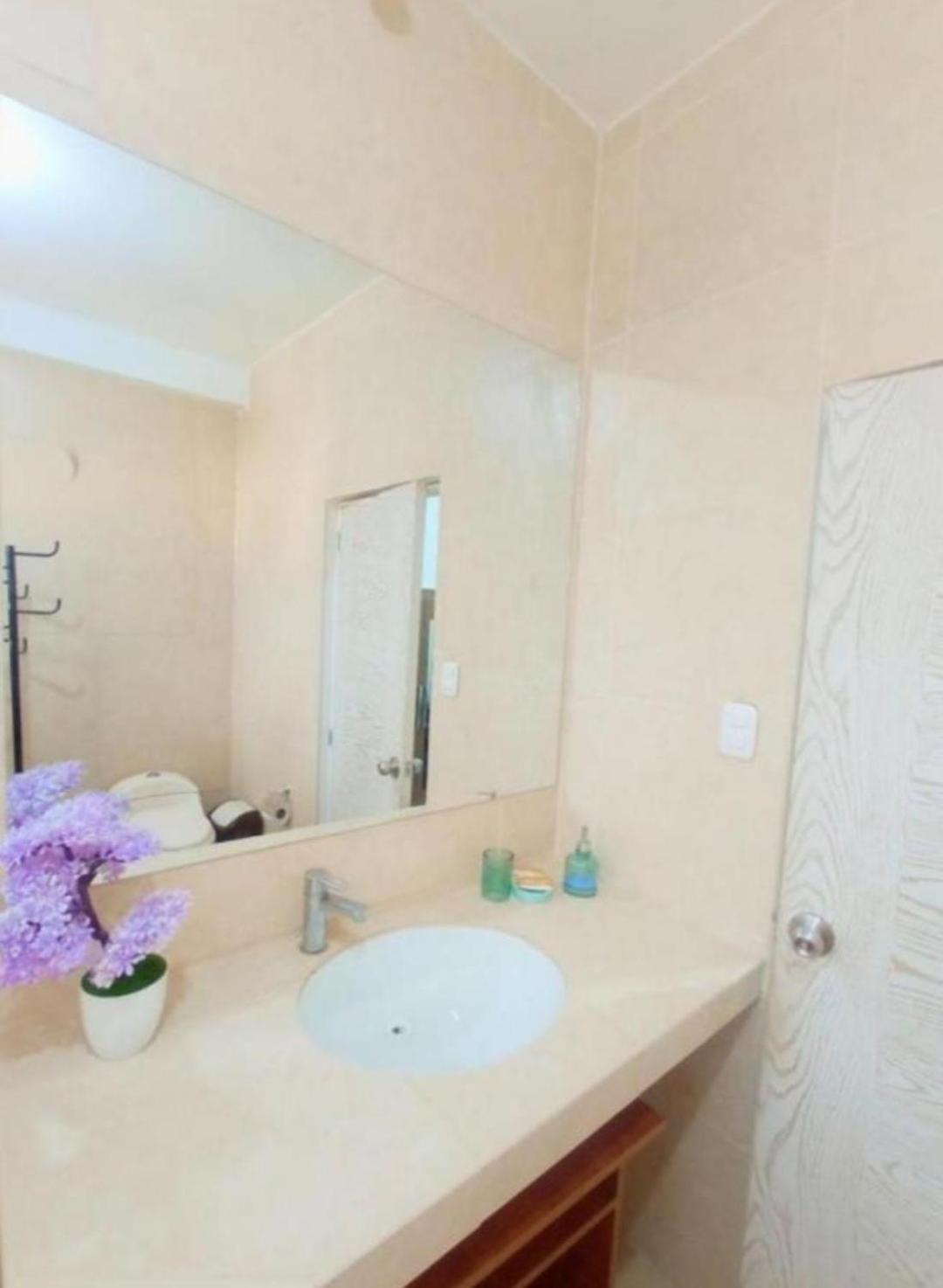Deluxe Hotel Talara - A 5 Minutos Del Aeropuerto Y Plaza De Armas Ruang foto