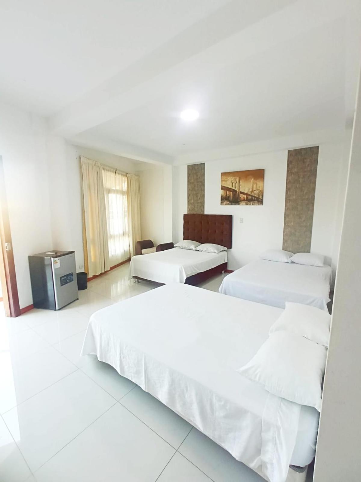 Deluxe Hotel Talara - A 5 Minutos Del Aeropuerto Y Plaza De Armas Bagian luar foto